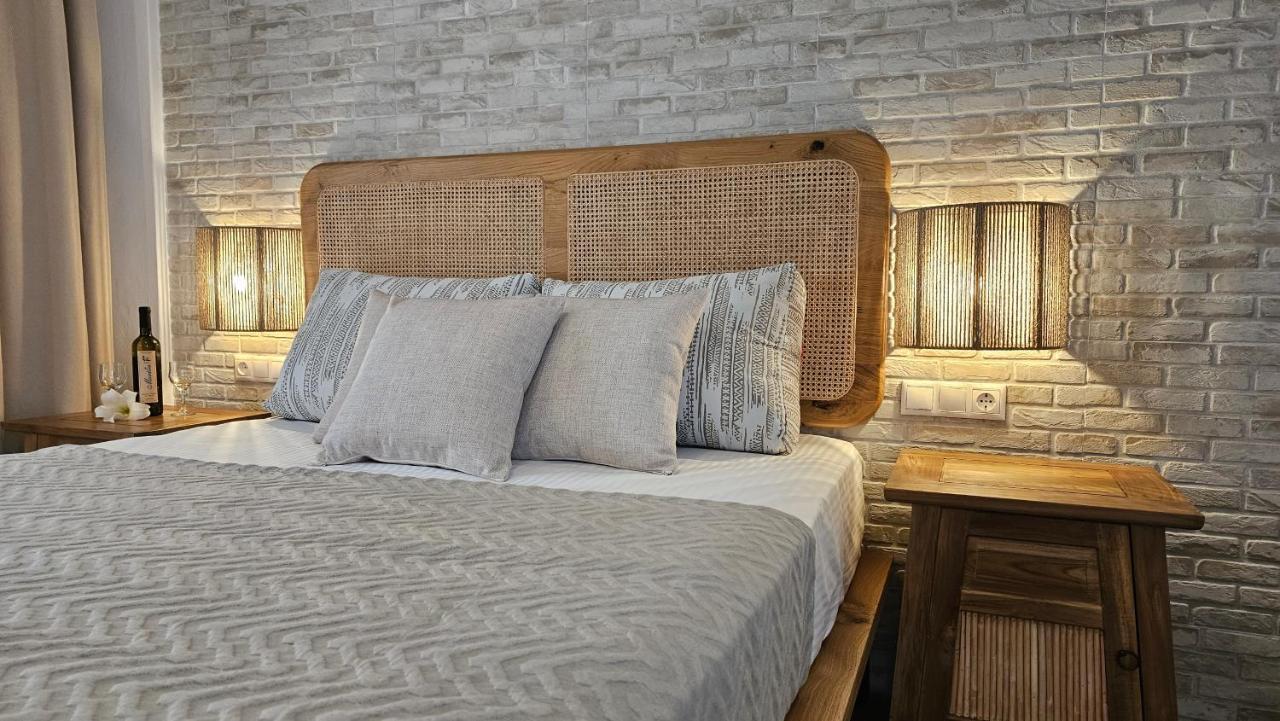 Plaka Philoxenia Apartments Ngoại thất bức ảnh