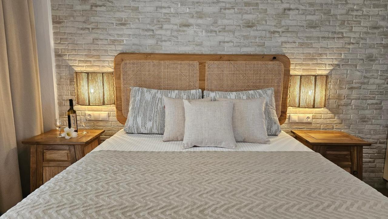 Plaka Philoxenia Apartments Ngoại thất bức ảnh