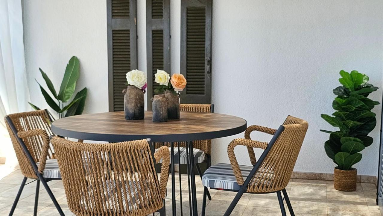 Plaka Philoxenia Apartments Ngoại thất bức ảnh