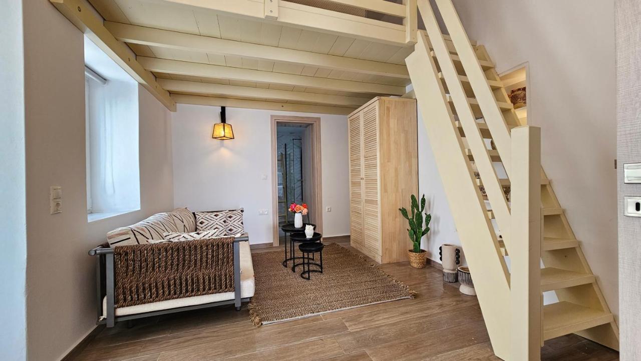 Plaka Philoxenia Apartments Ngoại thất bức ảnh