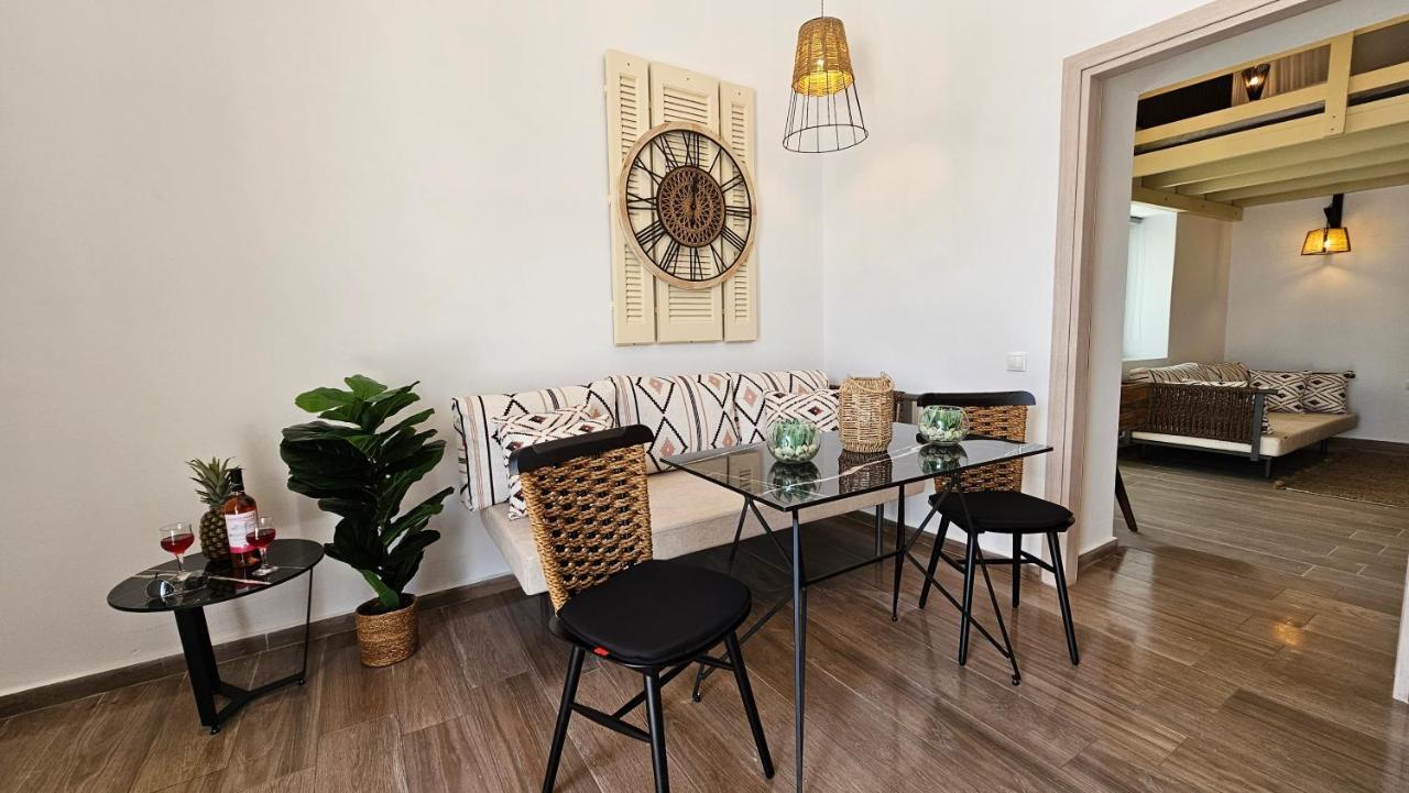 Plaka Philoxenia Apartments Ngoại thất bức ảnh