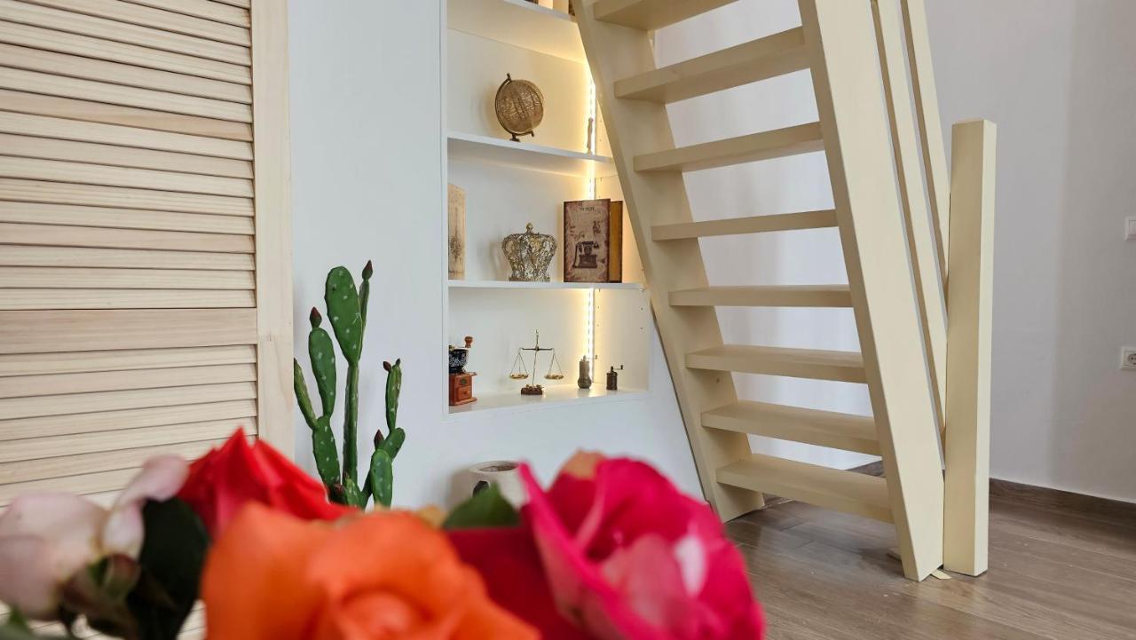 Plaka Philoxenia Apartments Ngoại thất bức ảnh